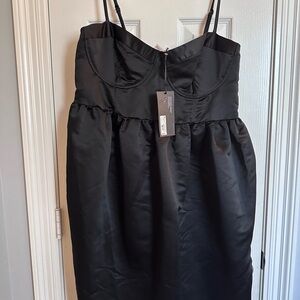 Chic Strapless Black Dress